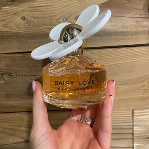 Marc Jacobs fragrance Daisy 100mL